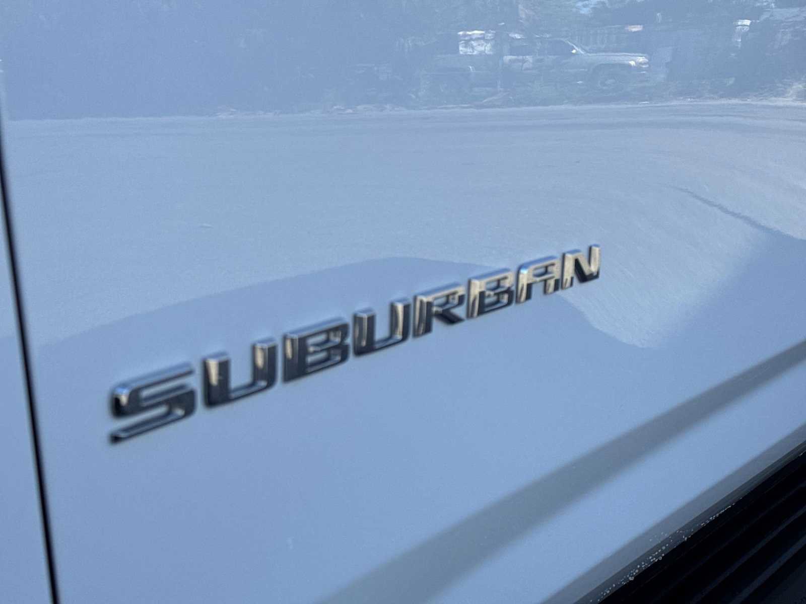 Used 2024 Chevrolet Suburban LT AWD/4WD image 11