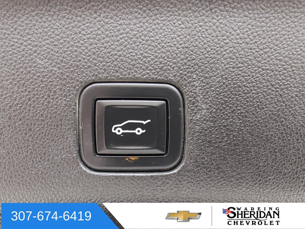 Used 2021 Chevrolet Suburban LT w/ Luxury Package image 34