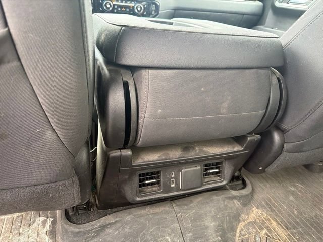 Used 2023 Chevrolet Silverado 1500 LT AWD/4WD image 17