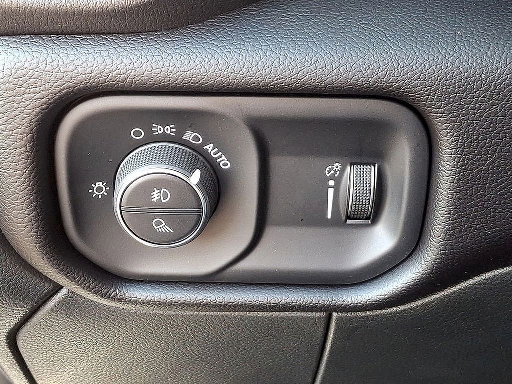 Used 2023 RAM 2500 Big Horn w/ Level 1 Equipment Group image 23