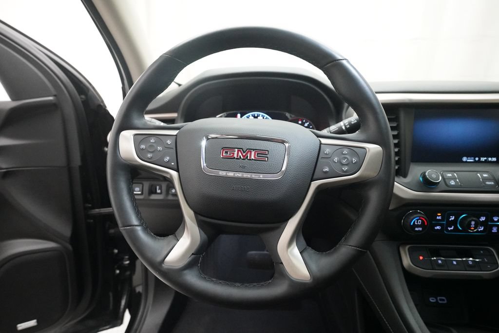 Used 2023 GMC Acadia Denali w/ Trailering Package AWD/4WD image 4