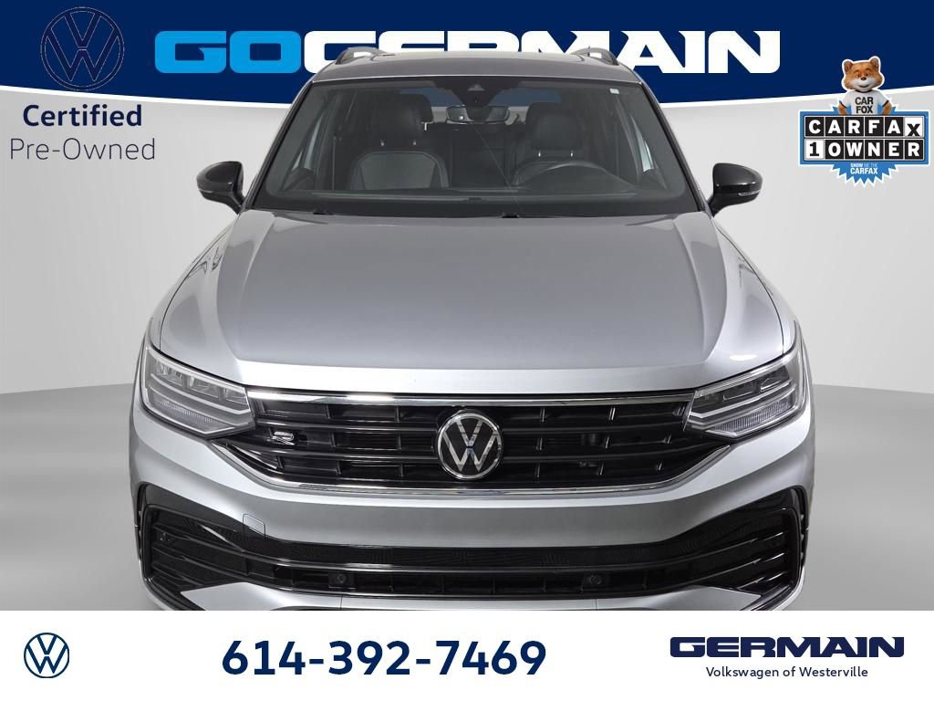 Certified 2023 Volkswagen Tiguan SE R-Line image 3