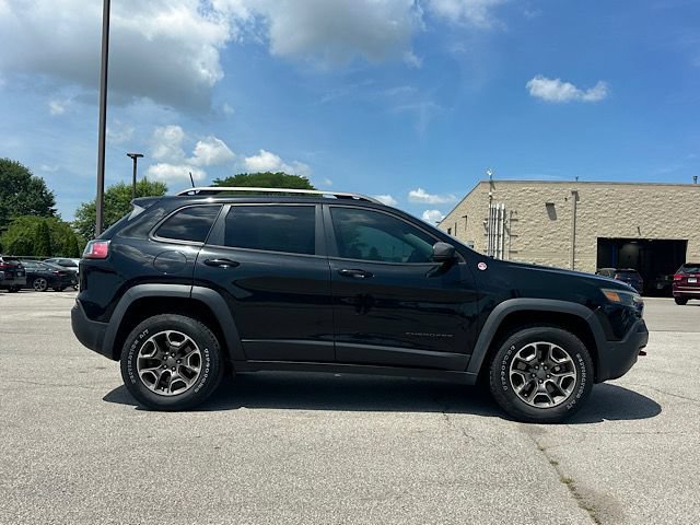 Used 2020 Jeep Cherokee Trailhawk w/ Technology Group AWD/4WD image 8