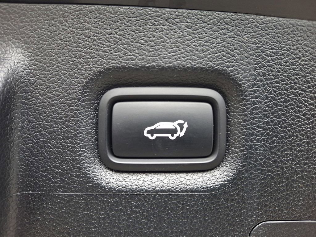 Used 2023 Hyundai Santa Fe SEL image 30