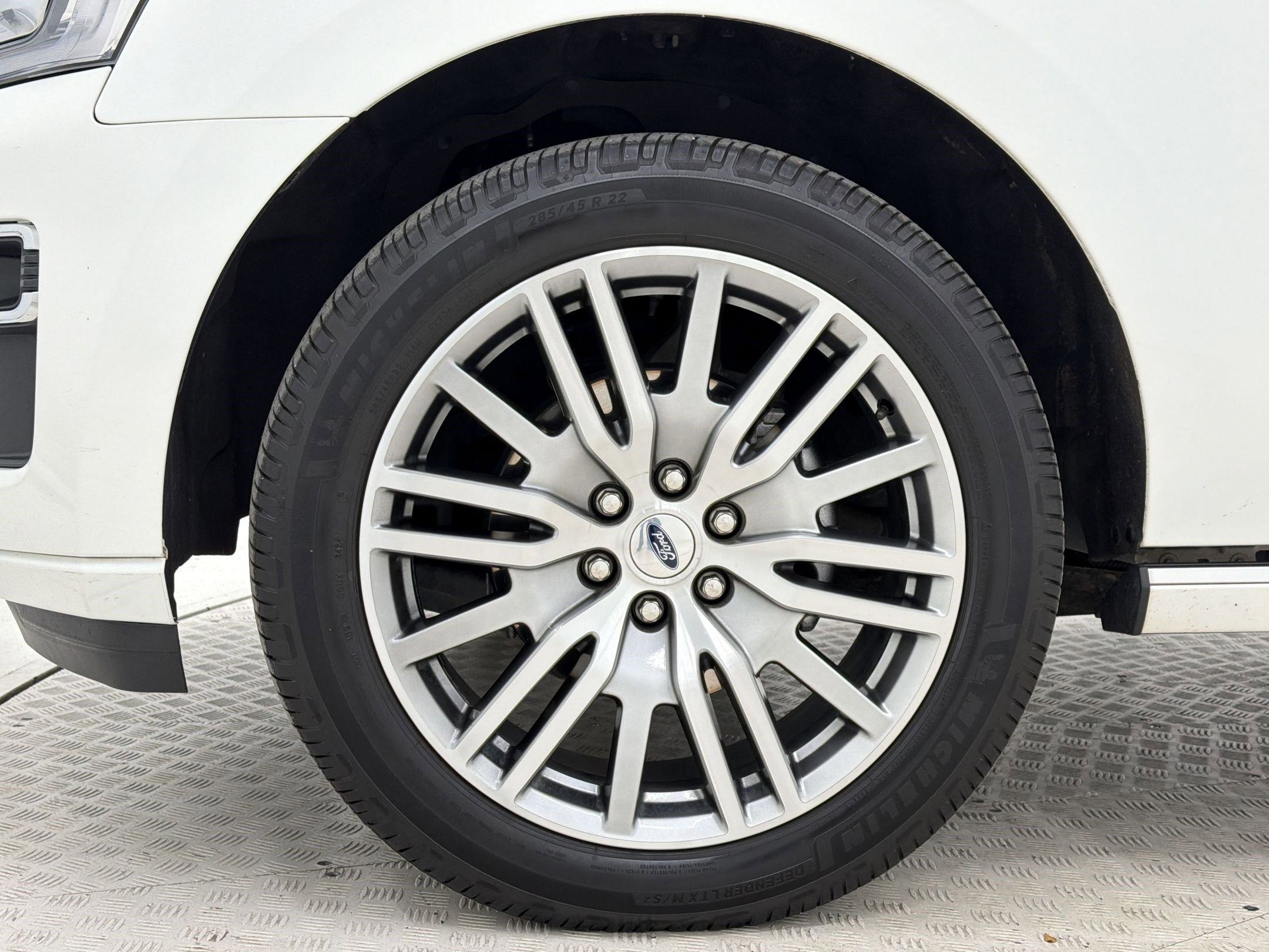 Used 2022 Ford Expedition Platinum image 11