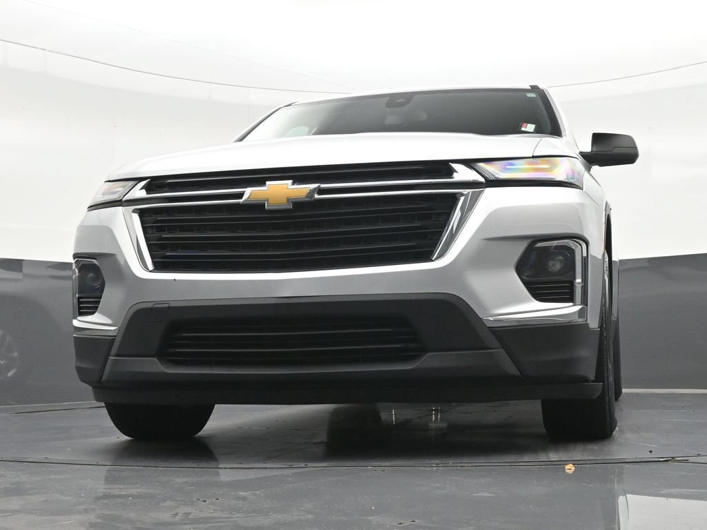Used 2022 Chevrolet Traverse LS FWD image 37