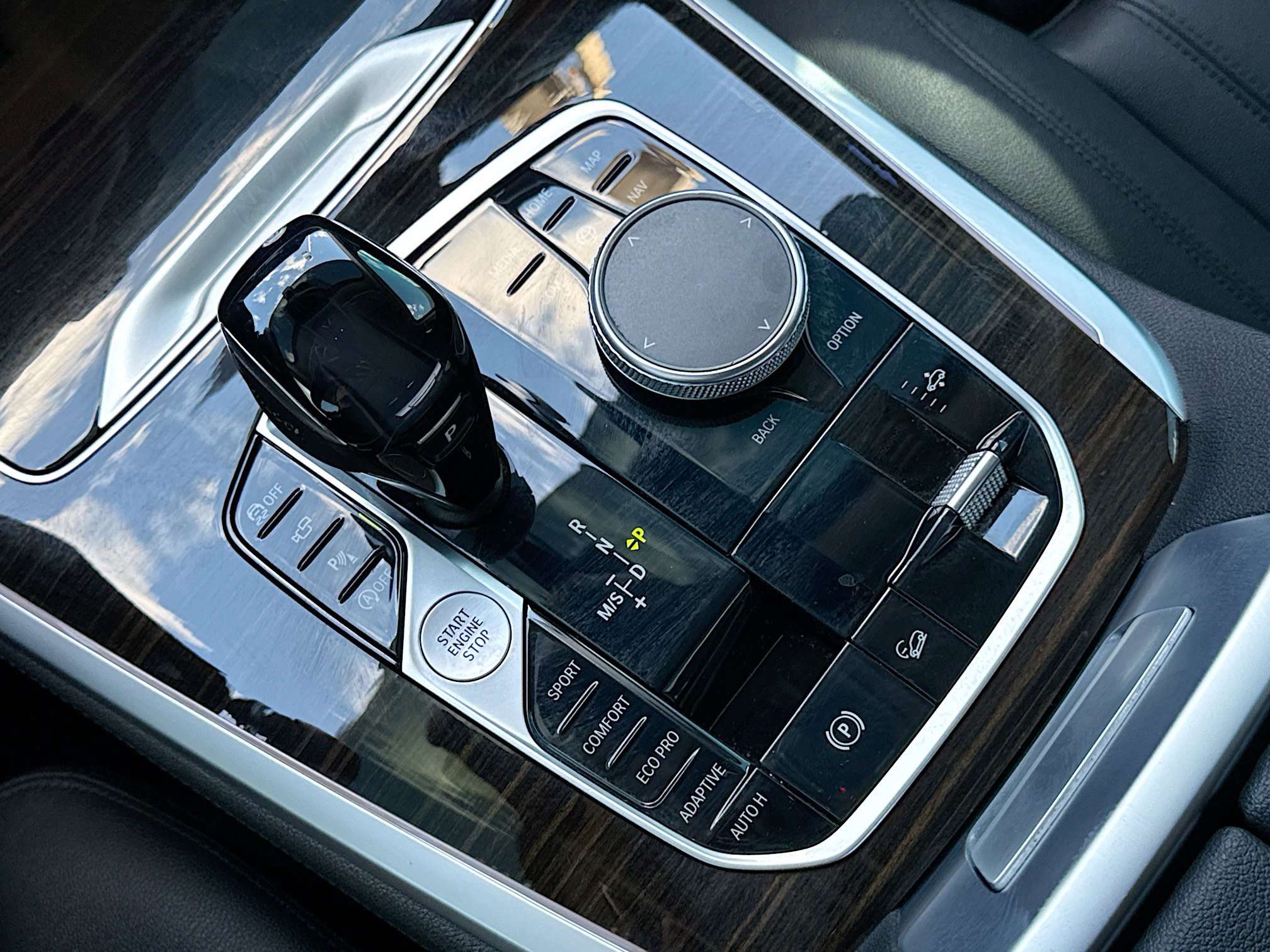 Used 2020 BMW X7 xDrive40i w/ Premium Package image 30