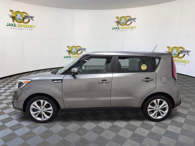 Used 2016 Kia Soul + FWD image 6