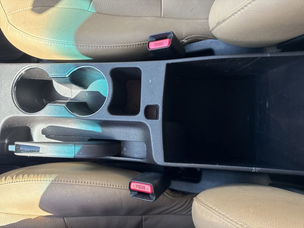 Used 2013 Hyundai Elantra Limited w/ Technology Pkg FWD image 23