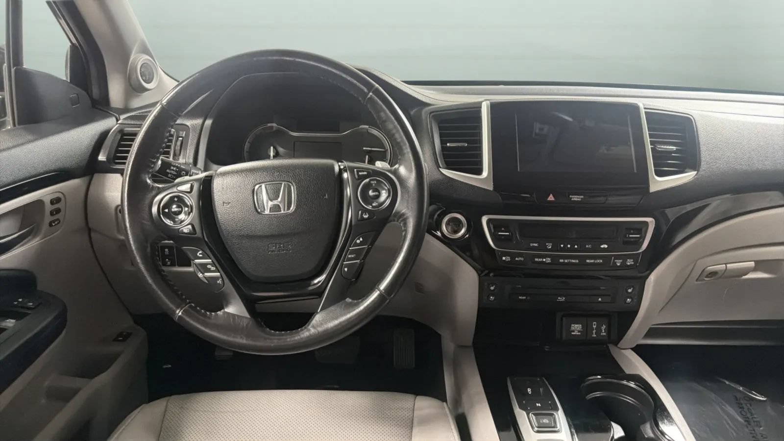 Used 2018 Honda Pilot Elite image 10