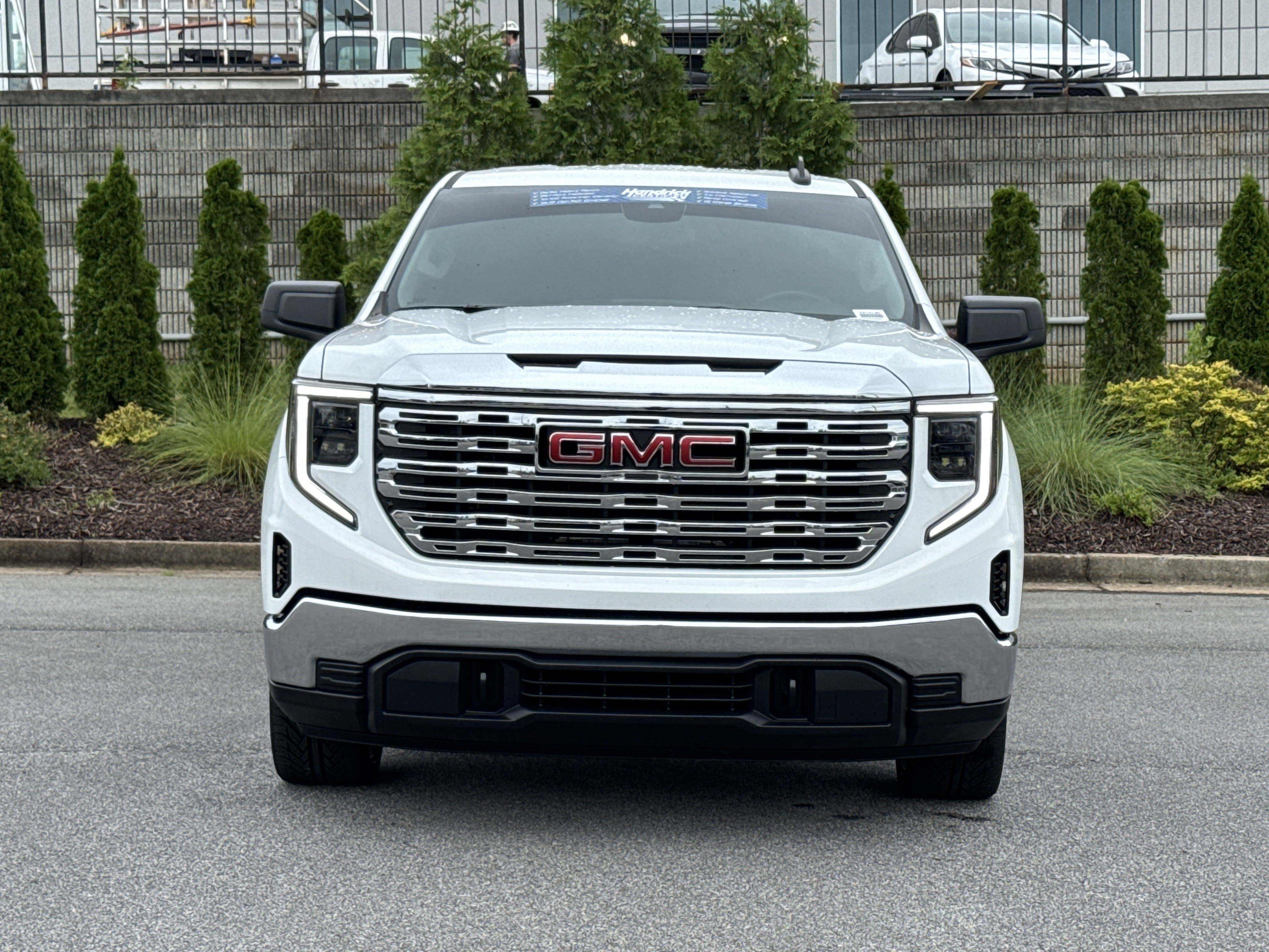 Used 2025 GMC Sierra 1500 Pro w/ Convenience Package RWD image 3
