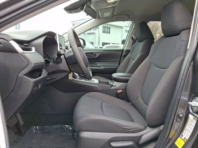 Used 2024 Toyota RAV4 LE image 13