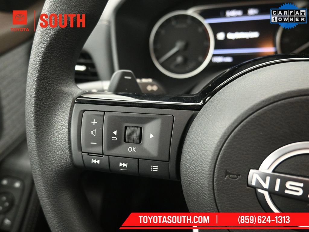 Used 2023 Nissan Rogue SV image 19