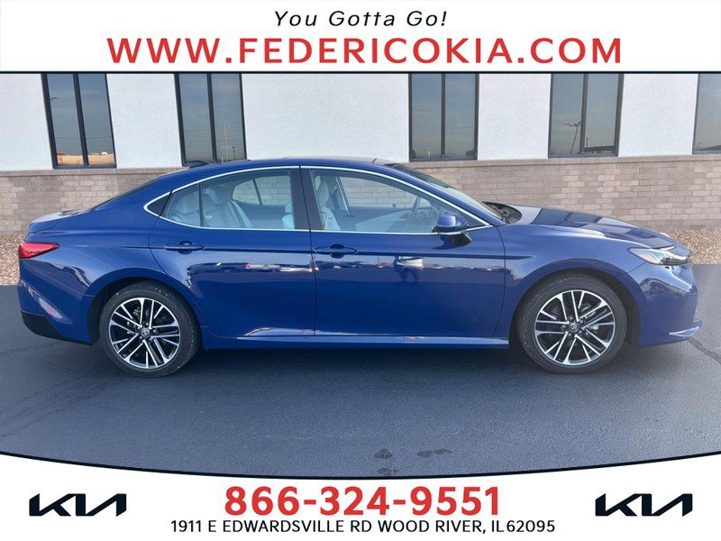Used 2025 Toyota Camry XLE AWD/4WD image 1
