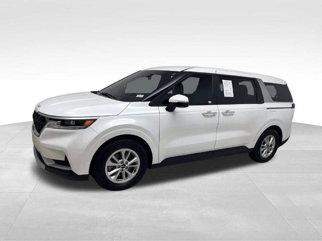 Used 2023 Kia Carnival LX FWD image 2