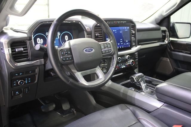 Used 2022 Ford F150 Lariat w/ Max Trailer Tow Package image 10