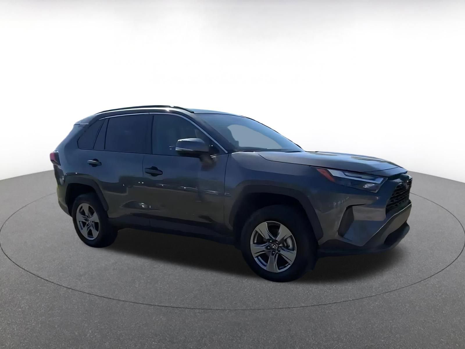 Used 2025 Toyota RAV4 XLE w/ Weather Package FWD image 2