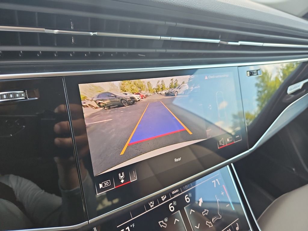 New 2025 Audi Q8 Premium Plus image 9