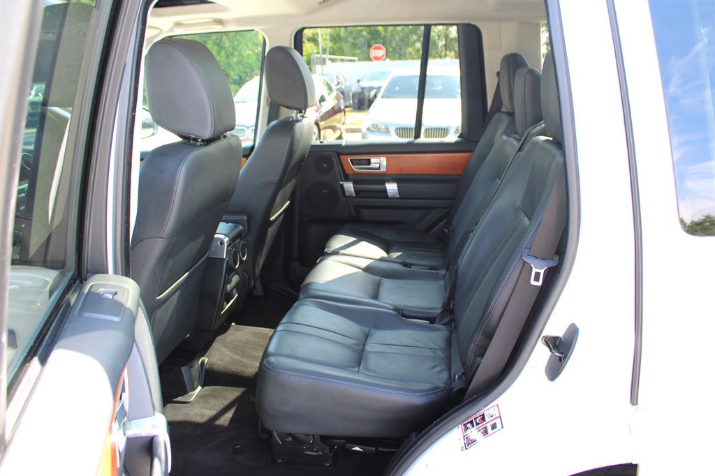 Used 2014 Land Rover LR4 HSE image 18