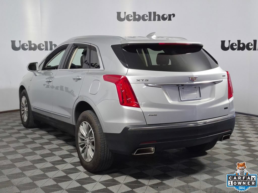 Used 2017 Cadillac XT5 Luxury w/ Driver Awareness Package AWD/4WD image 5
