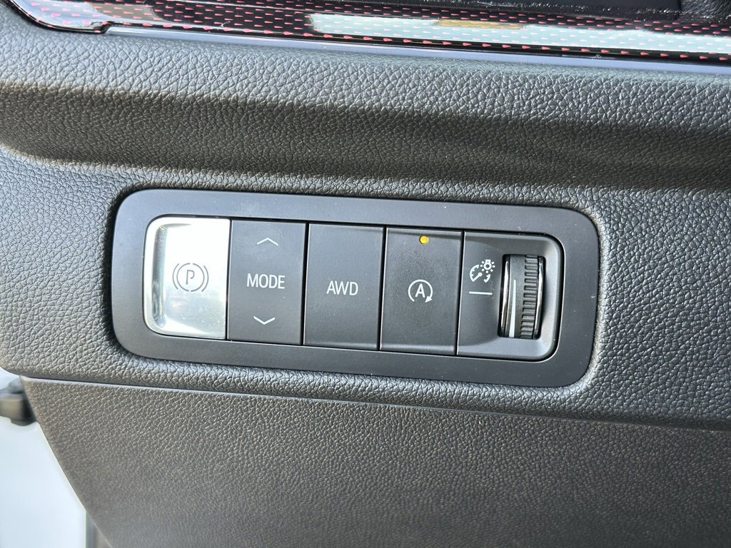 Used 2025 Chevrolet Traverse Z71 w/ Driver Confidence Package image 34