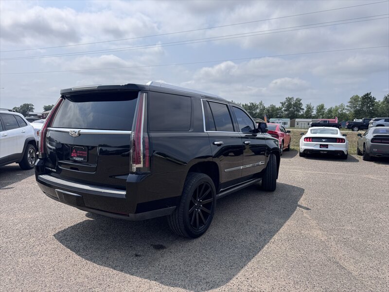 Used 2015 Cadillac Escalade Premium AWD/4WD image 5