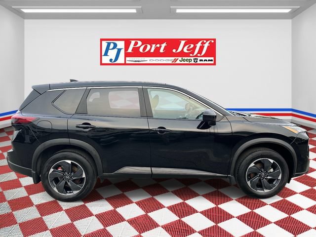 Used 2026 Nissan Rogue SV w/ Cold Weather Package AWD/4WD image 3