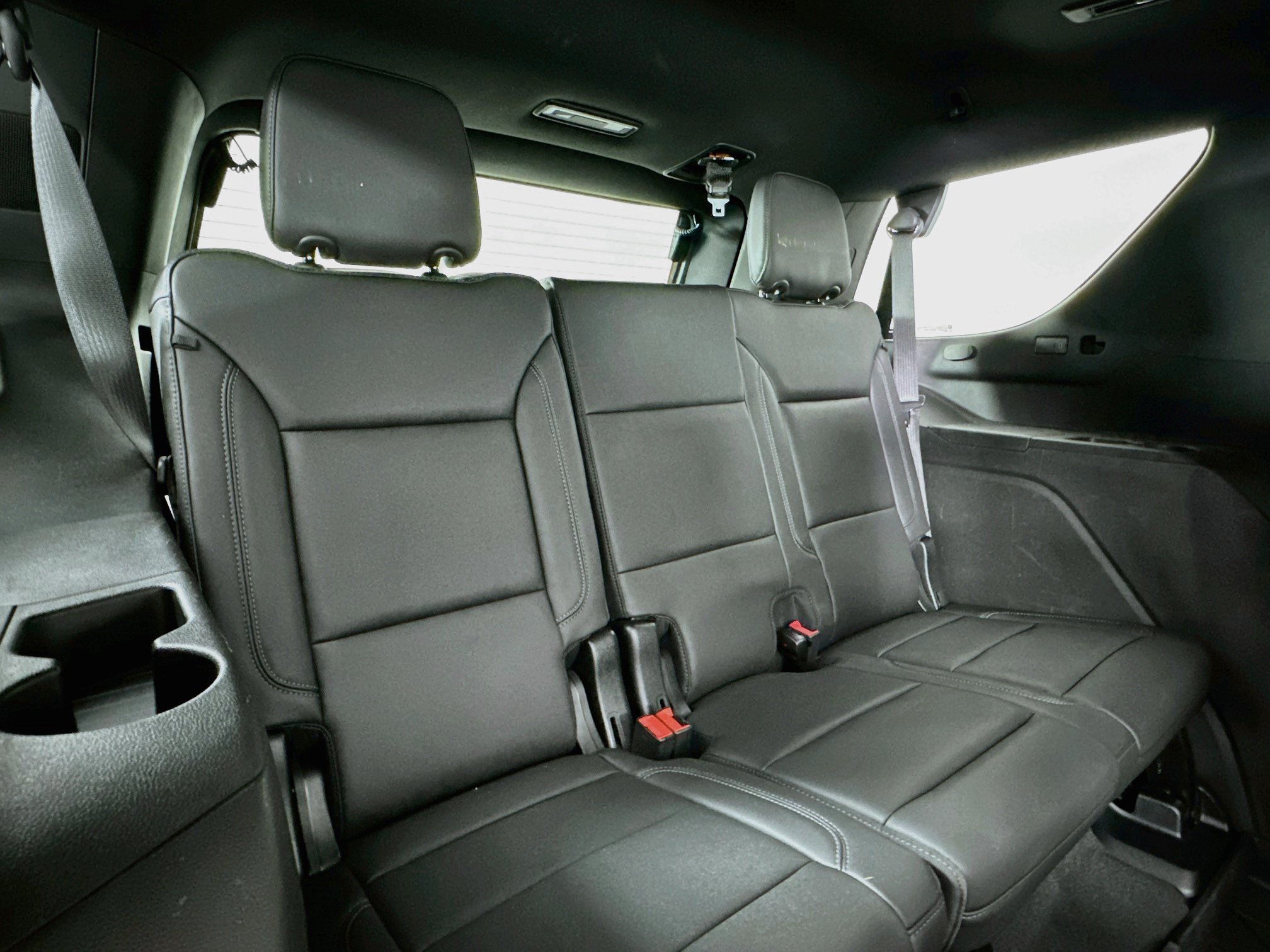 Used 2023 Chevrolet Tahoe LT w/ Luxury Package AWD/4WD image 28