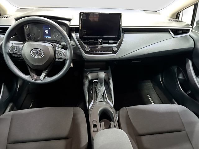 Used 2025 Toyota Corolla LE image 25