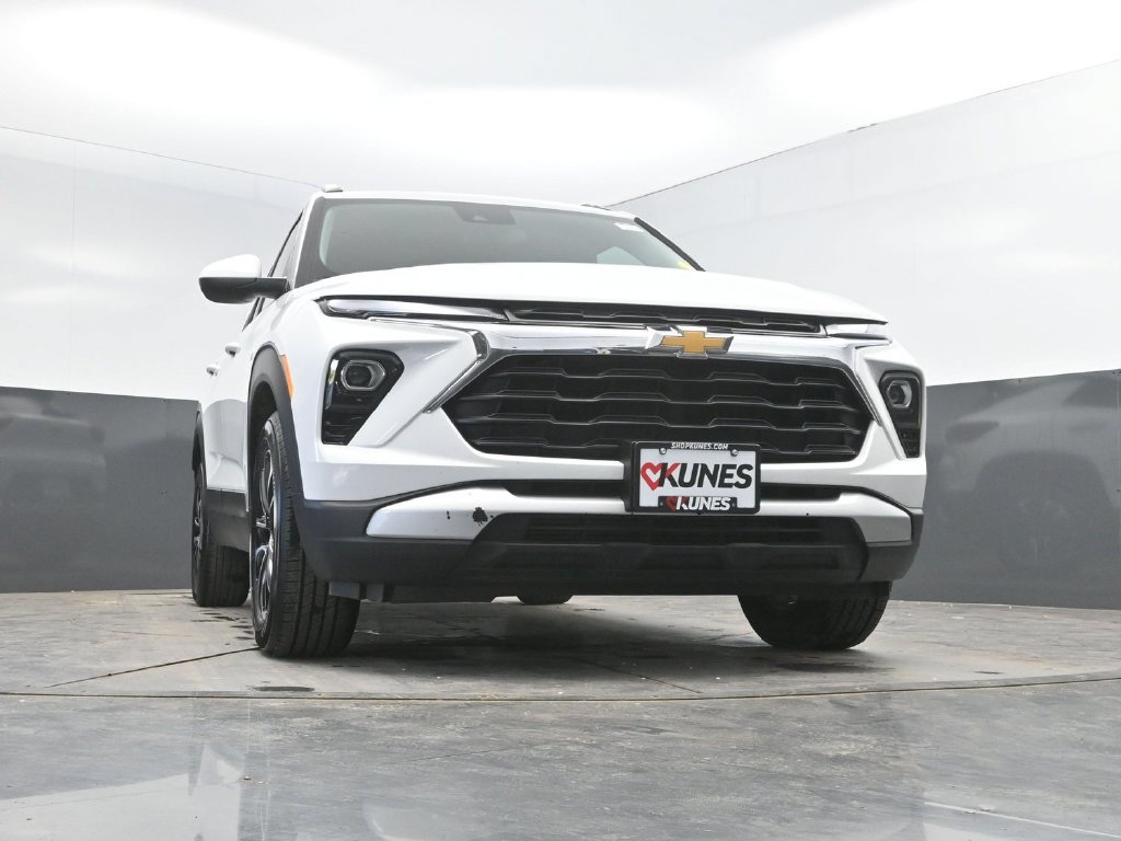 Used 2025 Chevrolet TrailBlazer LT FWD image 33