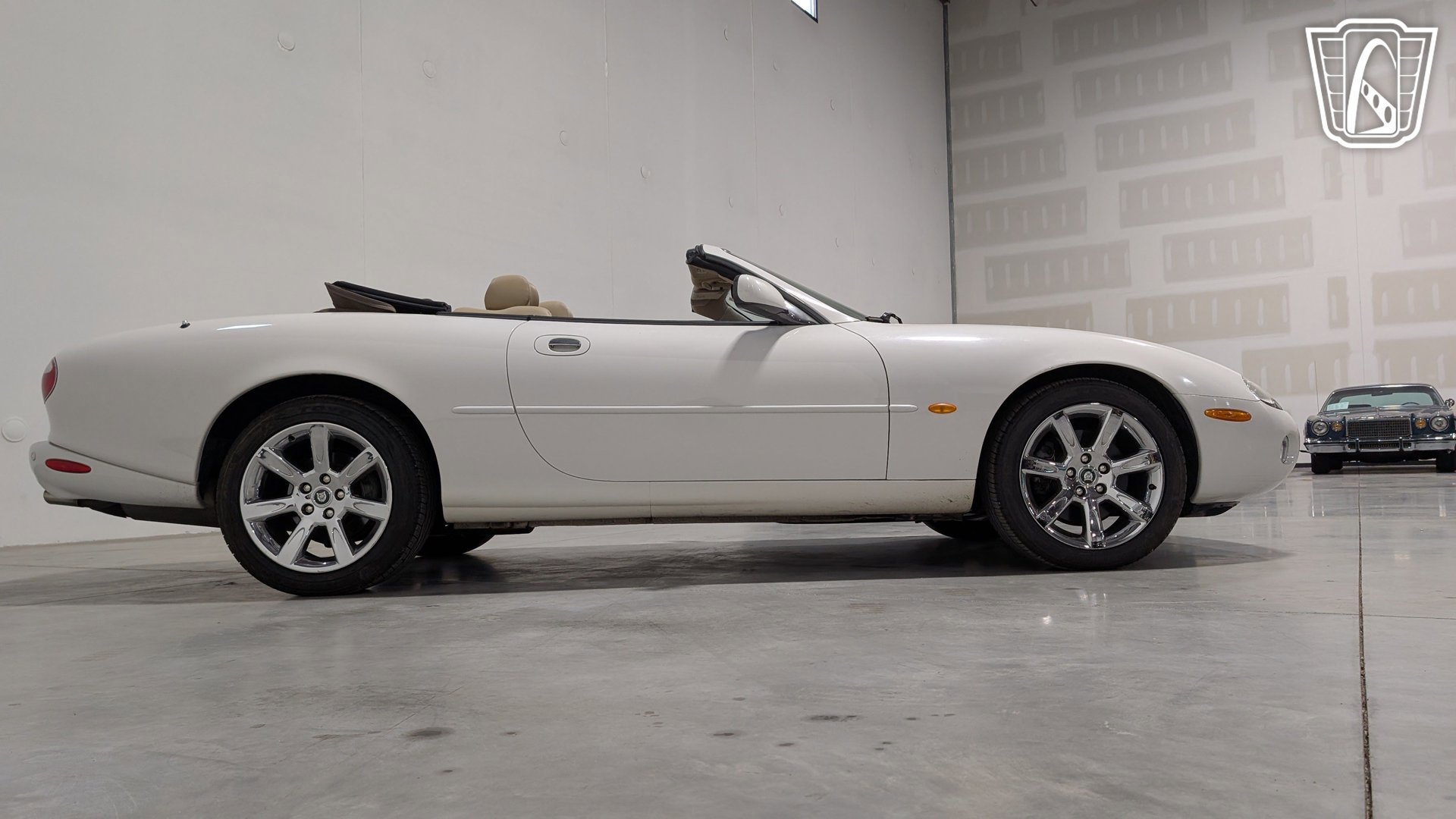 Used 2003 Jaguar XK8 Convertible image 19