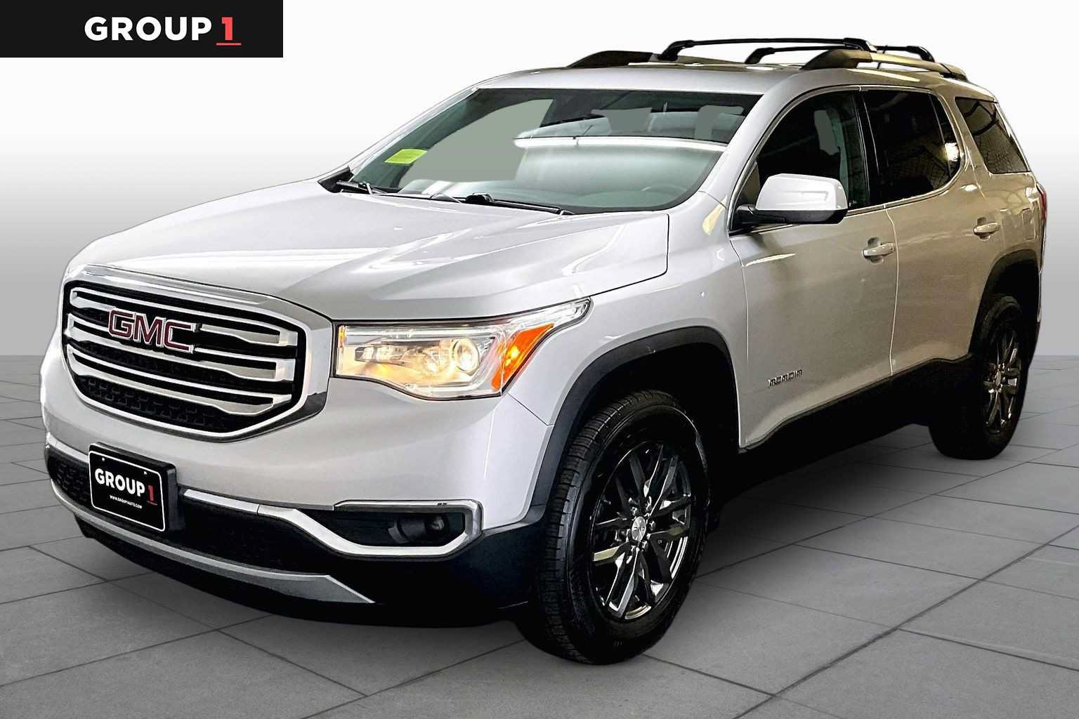 Used 2017 GMC Acadia SLT AWD/4WD image 1