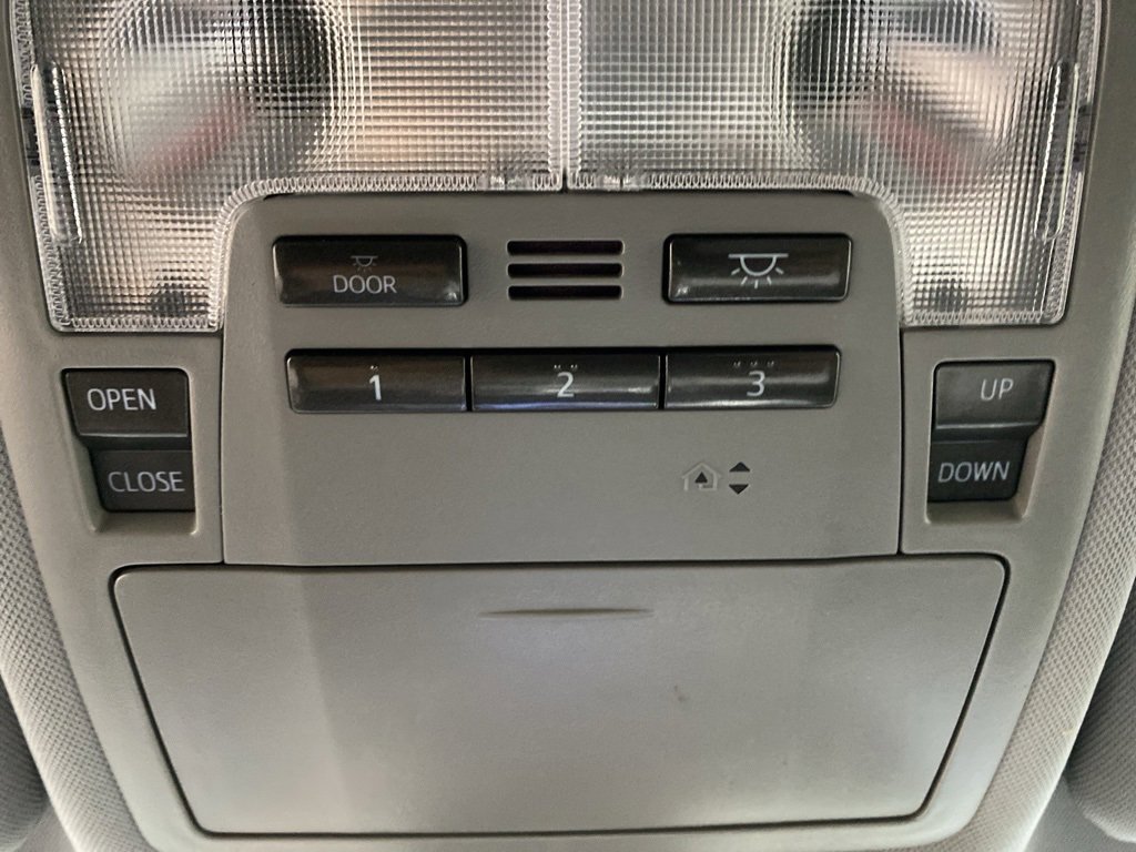 Used 2019 Toyota Highlander XLE image 25