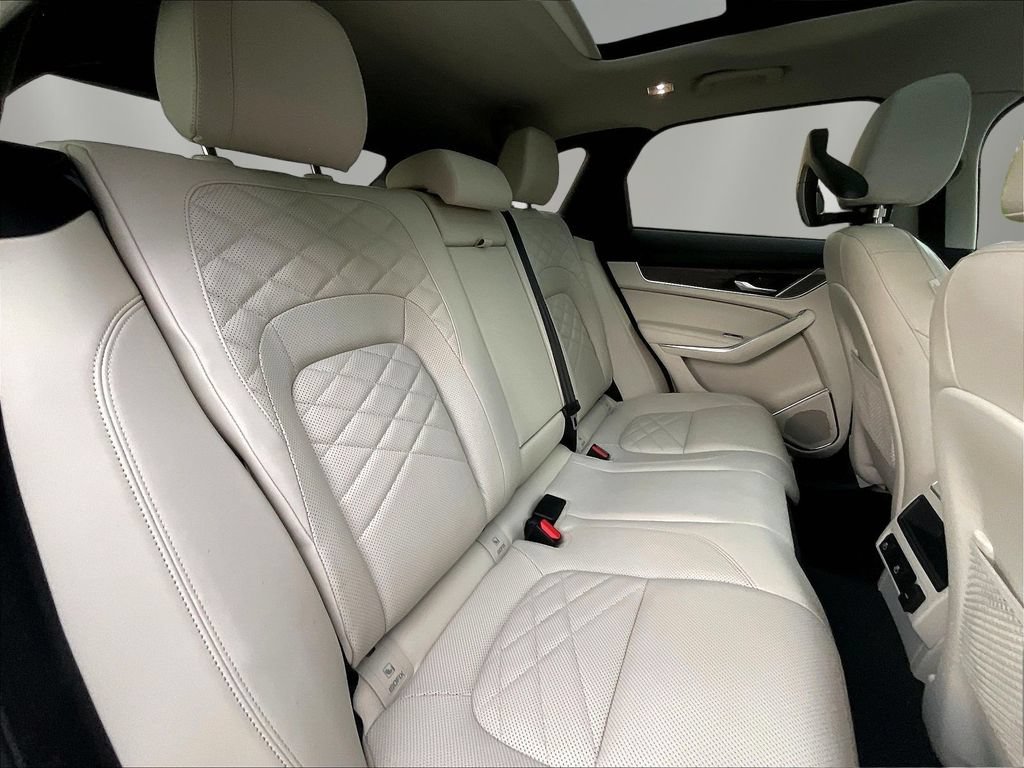 Used 2022 Jaguar F-PACE S AWD/4WD image 24