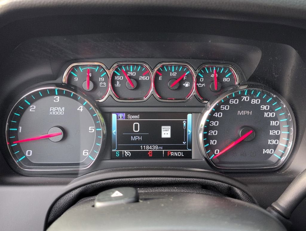 Used 2019 Chevrolet Suburban Premier RWD image 22