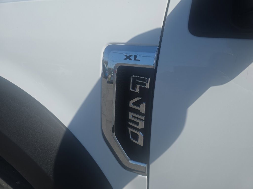 Used 2018 Ford F450 XL w/ Power Equipment Group image 22