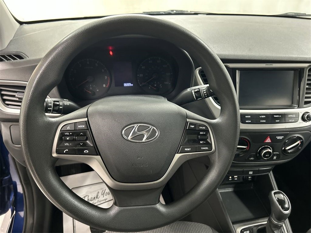Used 2022 Hyundai Accent SEL image 14