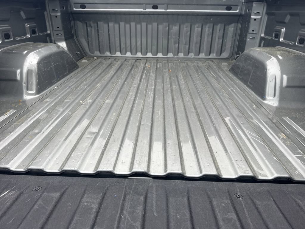 Used 2025 Chevrolet Silverado 1500 LT image 18