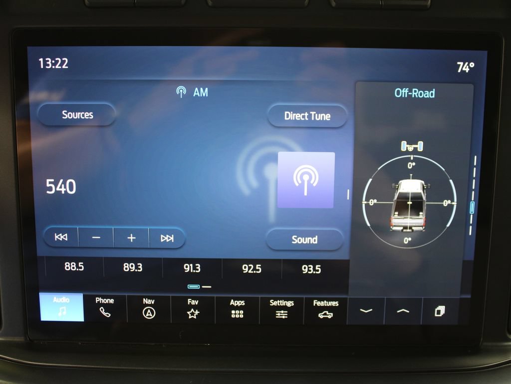 Used 2024 Ford F250 Lariat w/ Sport Appearance Package AWD/4WD image 28