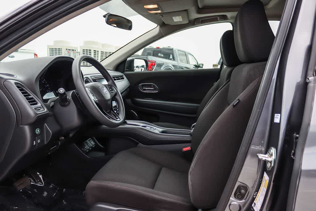 Used 2018 Honda HR-V EX image 17