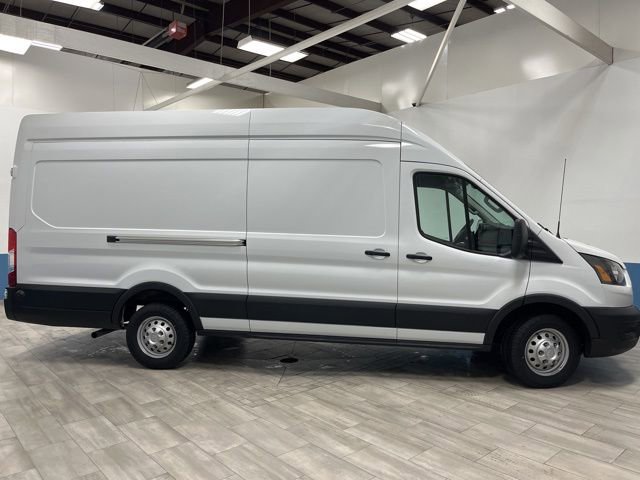 Used 2024 Ford Transit 250 148 High Roof Extended AWD w/ Load Area Protection Package image 2