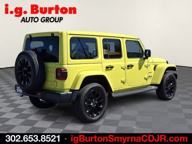 Used 2024 Jeep Wrangler Unlimited Sahara w/ Technology Group image 6