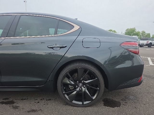 Used 2023 Genesis G70 2.0T w/ Sport Prestige Package RWD image 12