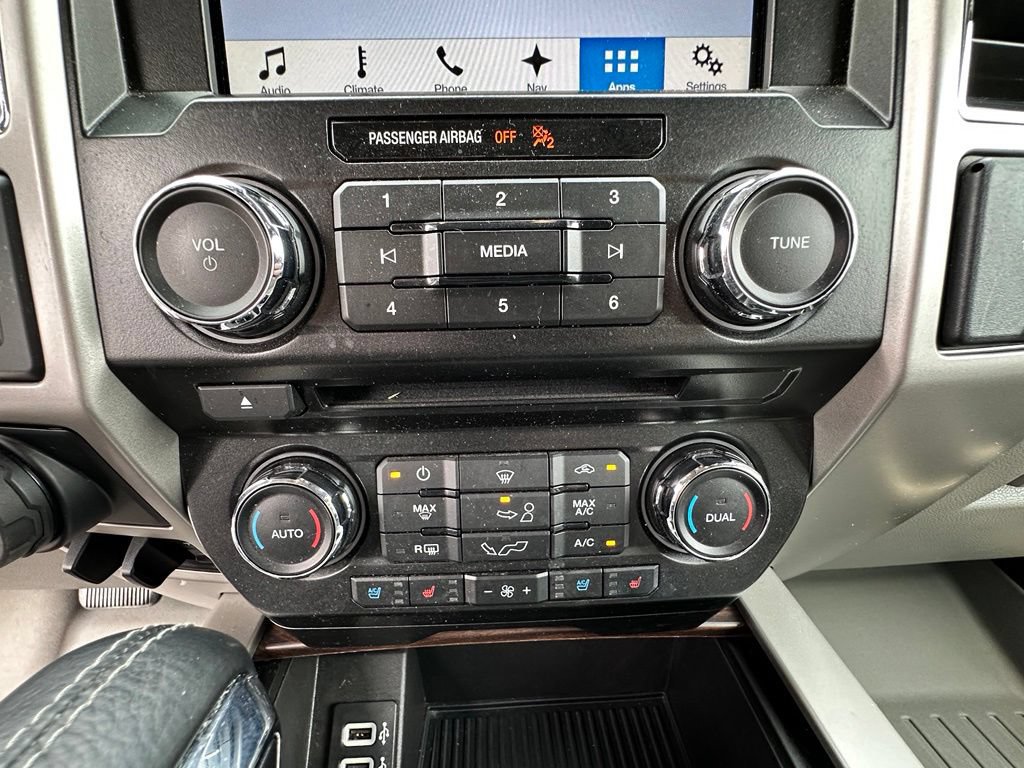 Used 2017 Ford F150 Lariat w/ Equipment Group 501A Mid AWD/4WD image 38