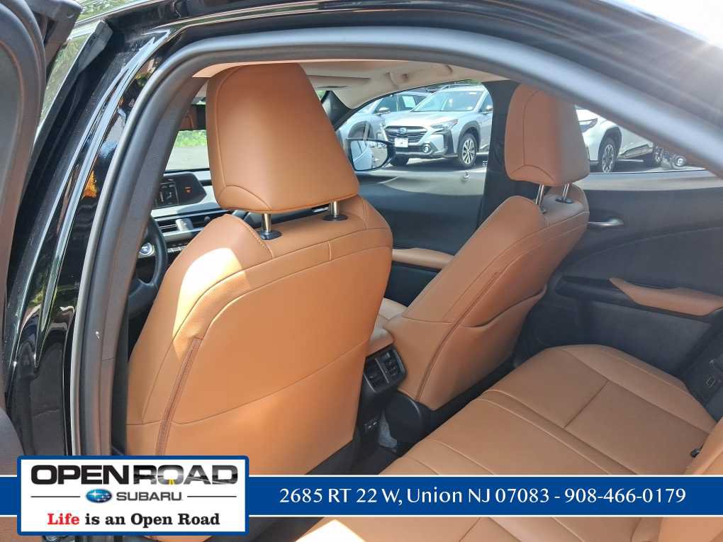 Used 2021 Lexus UX 250h w/ Premium Package AWD/4WD image 15