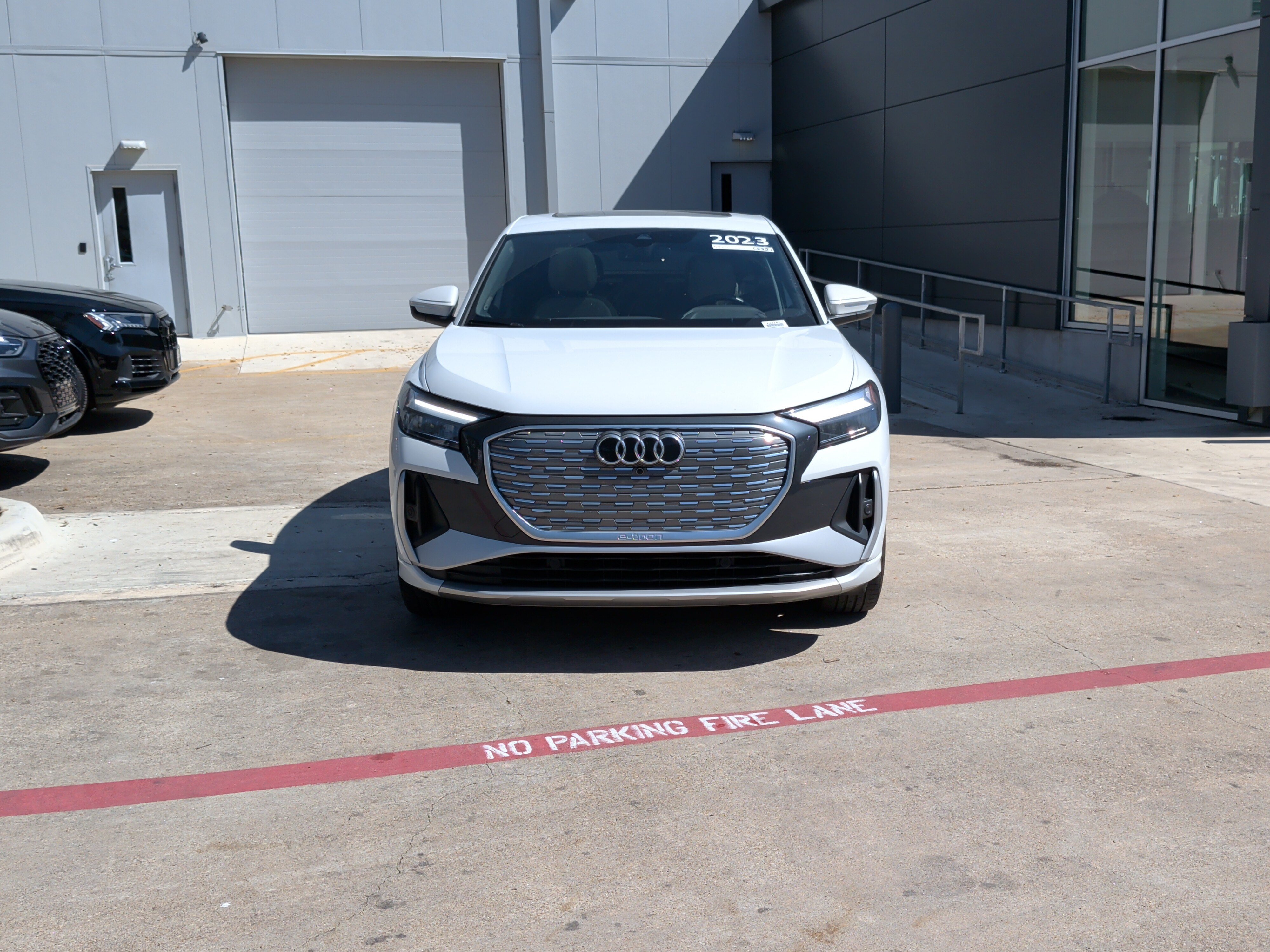 Certified 2023 Audi Q4 e-tron Premium Plus w/ Premium Plus AWD/4WD image 3