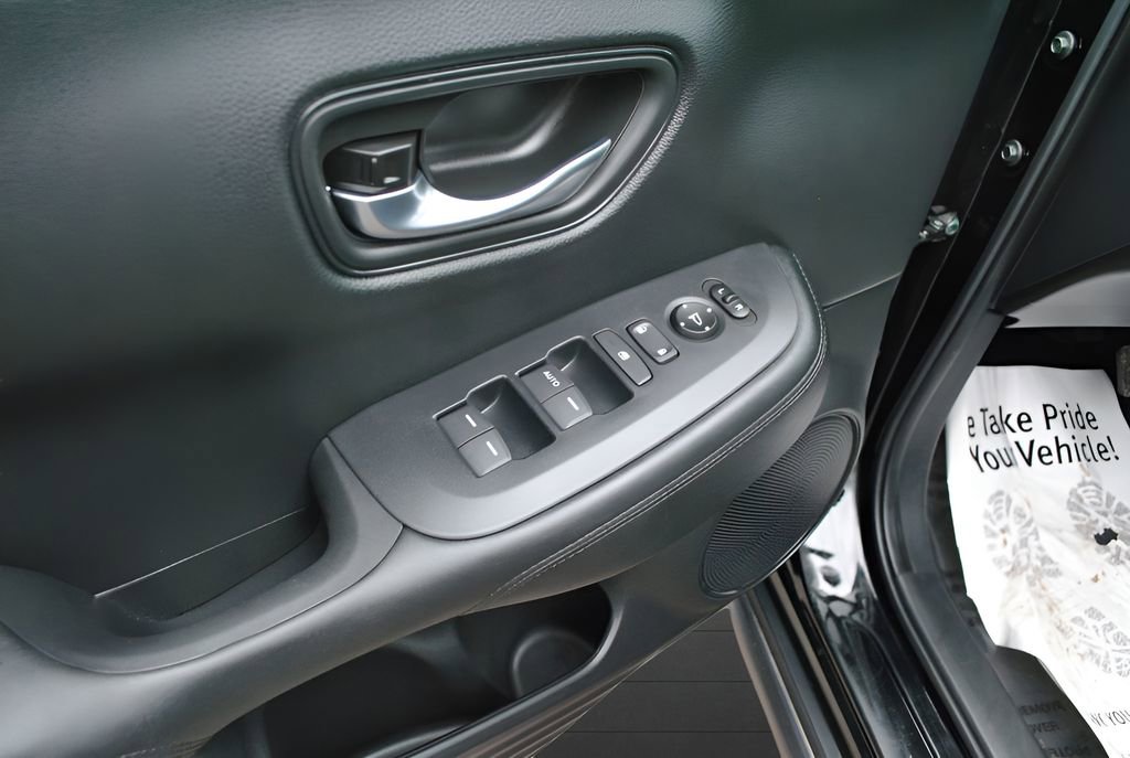 Certified 2024 Honda HR-V LX image 25