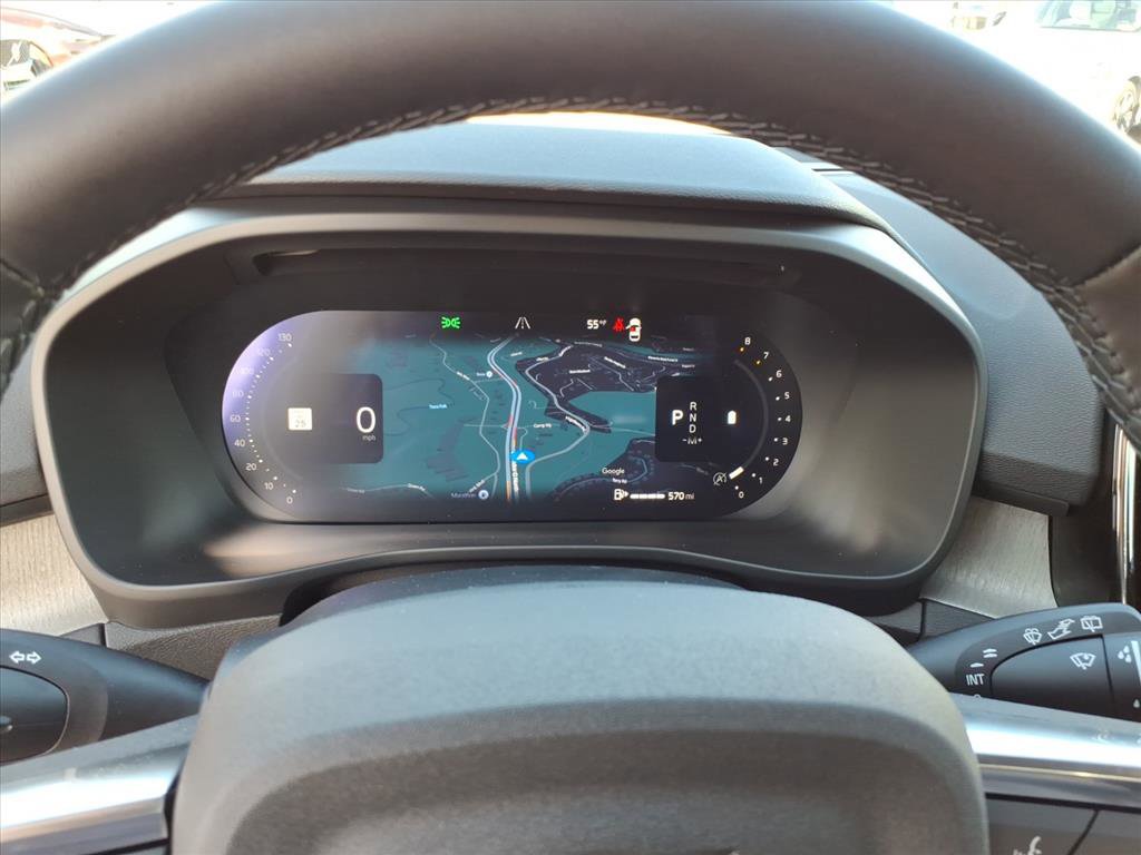 Certified 2026 Volvo XC40 B5 Core w/ Climate Package image 17