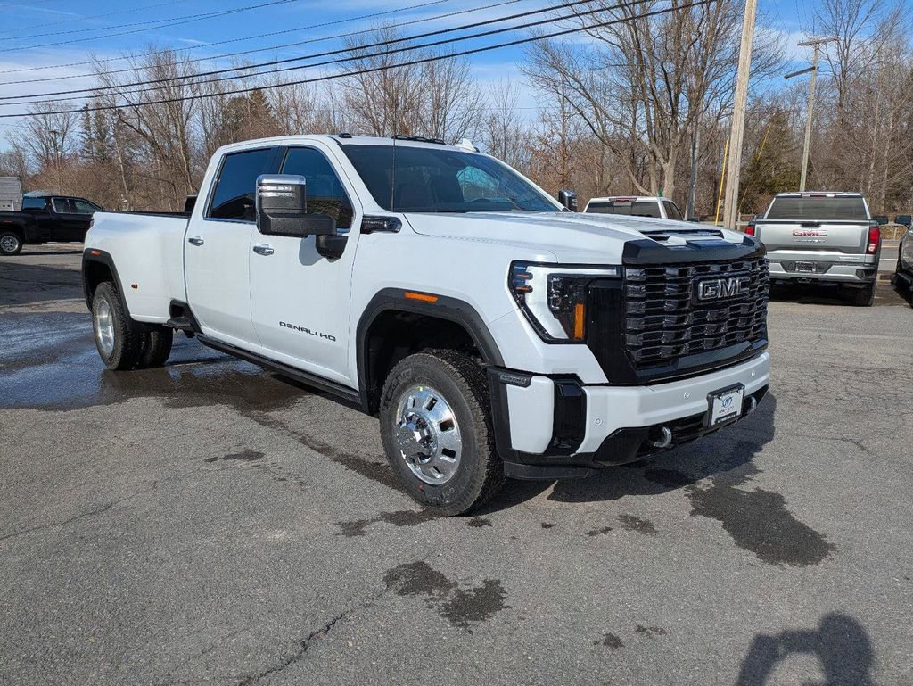 New 2026 GMC Sierra 3500 Denali Ultimate AWD/4WD image 3