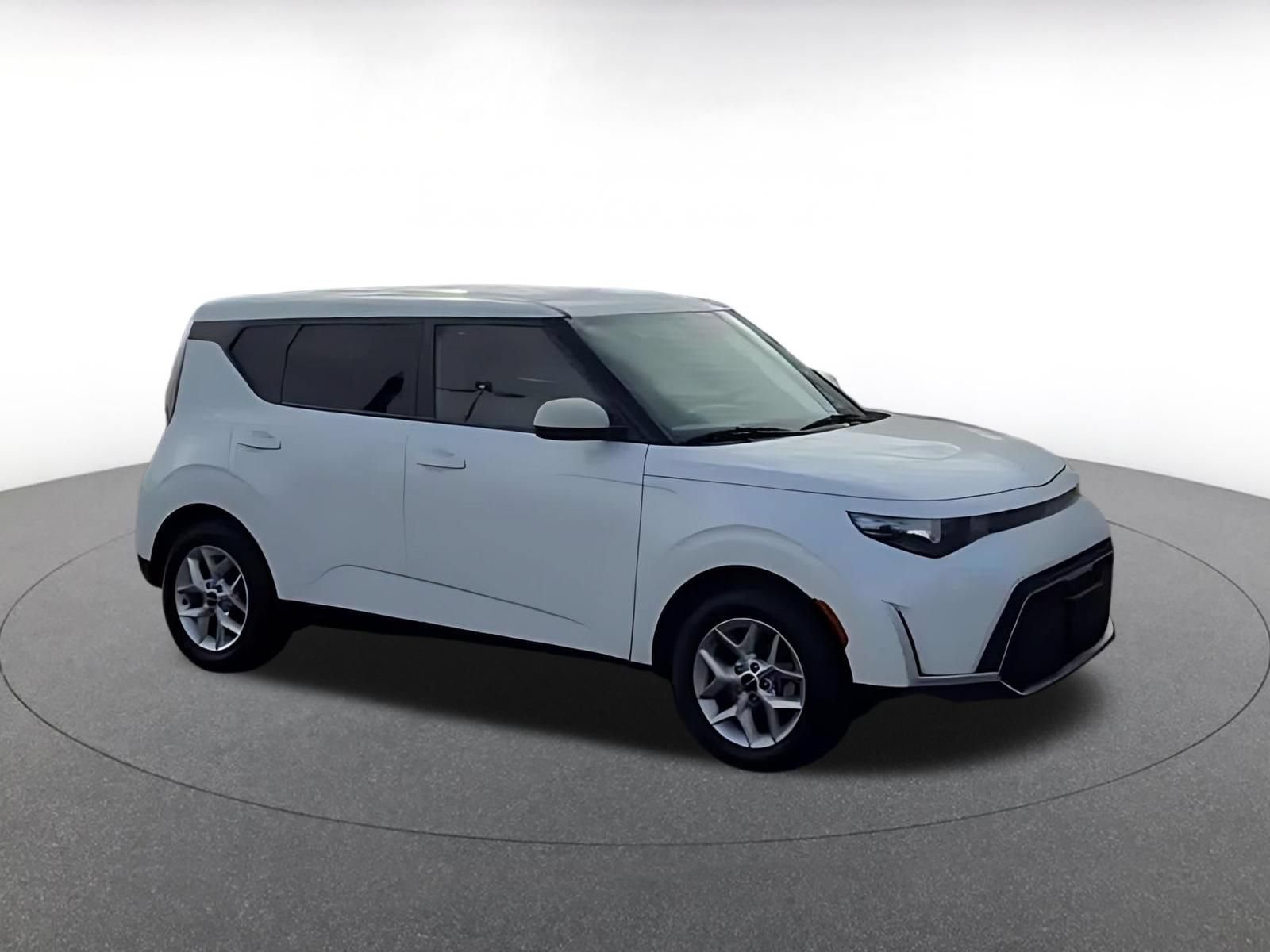 Used 2025 Kia Soul LX w/ LX Technology Package FWD video 2